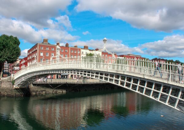 a bridge over a river, bridges in dublin